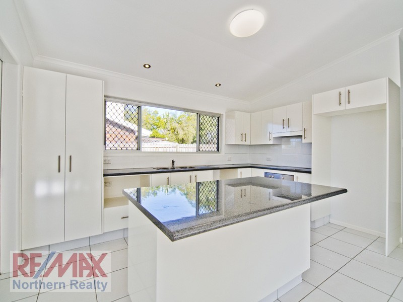 11 James Cash Ct, Albany Creek QLD 4035