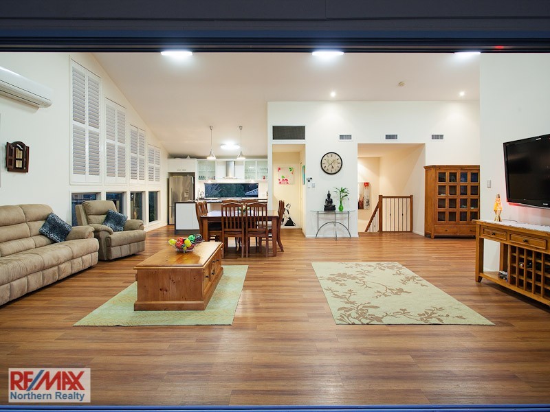 7 Lee Close, Albany Creek QLD 4035