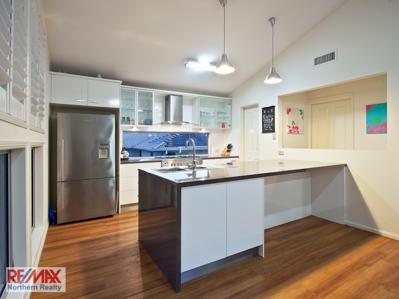 7 Lee Close, Albany Creek QLD 4035