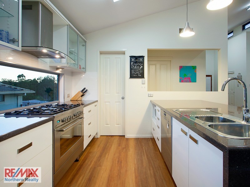 7 Lee Close, Albany Creek QLD 4035