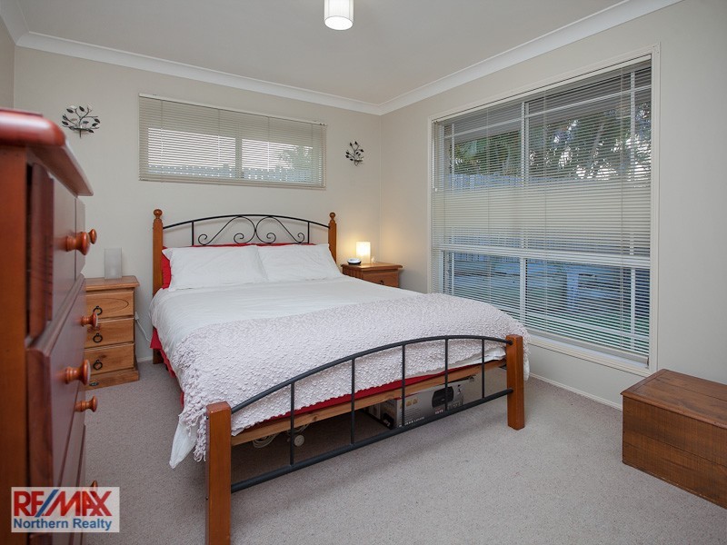 60 Marina Court, Eatons Hill QLD 4037