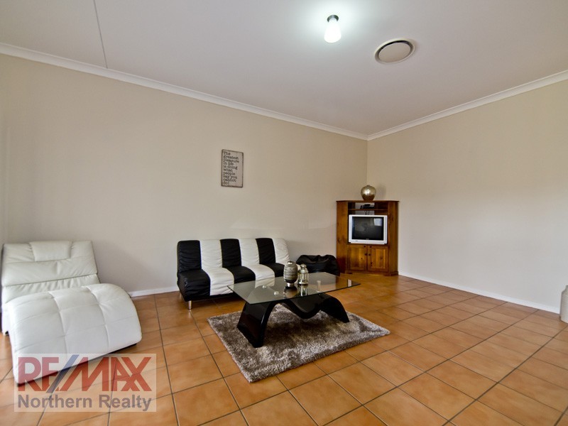 3 Fairy Place, Eatons Hill QLD 4037