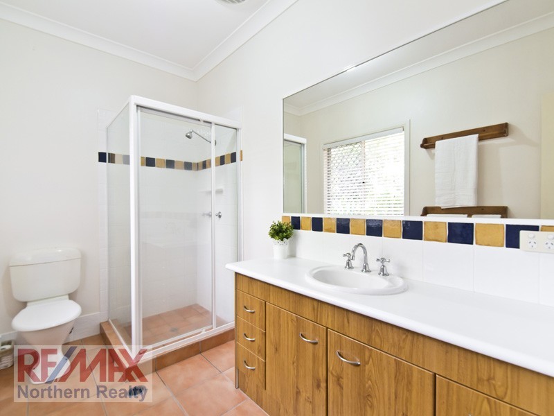 3 Fairy Place, Eatons Hill QLD 4037