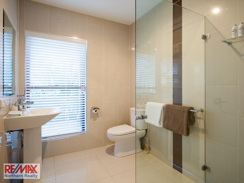 7 Cassia Street, Bridgeman Downs QLD 4035