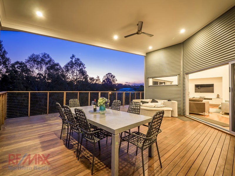 7 Amorosa Ct, Eatons Hill QLD 4037