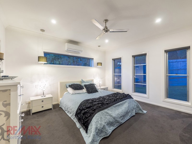 7 Amorosa Ct, Eatons Hill QLD 4037