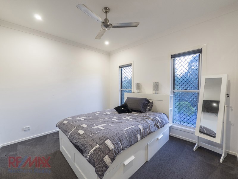 7 Amorosa Ct, Eatons Hill QLD 4037