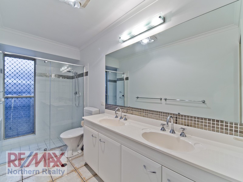 26 Allamanda Crescent, Albany Creek QLD 4035