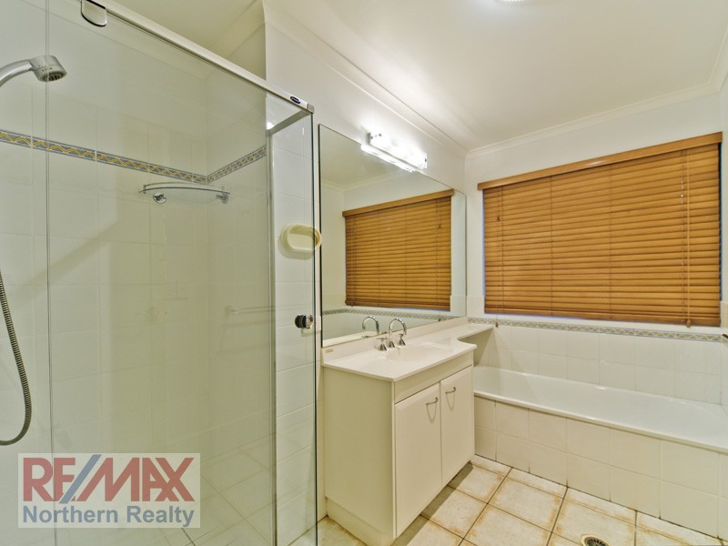 26 Allamanda Crescent, Albany Creek QLD 4035
