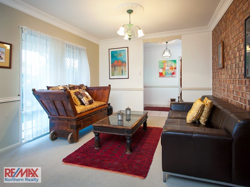 2 Fairview Place, Bridgeman Downs QLD 4035