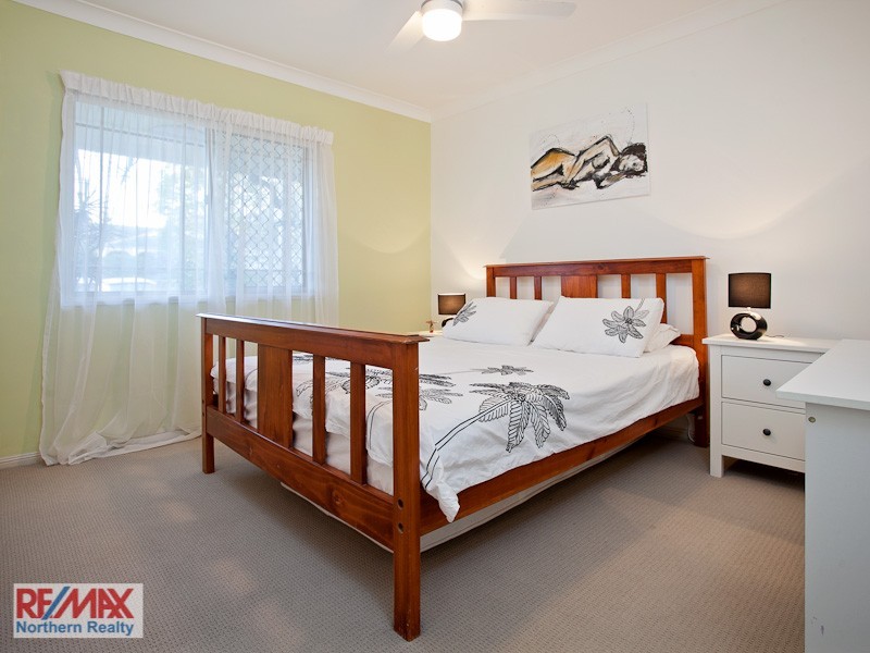 2 Fairview Place, Bridgeman Downs QLD 4035