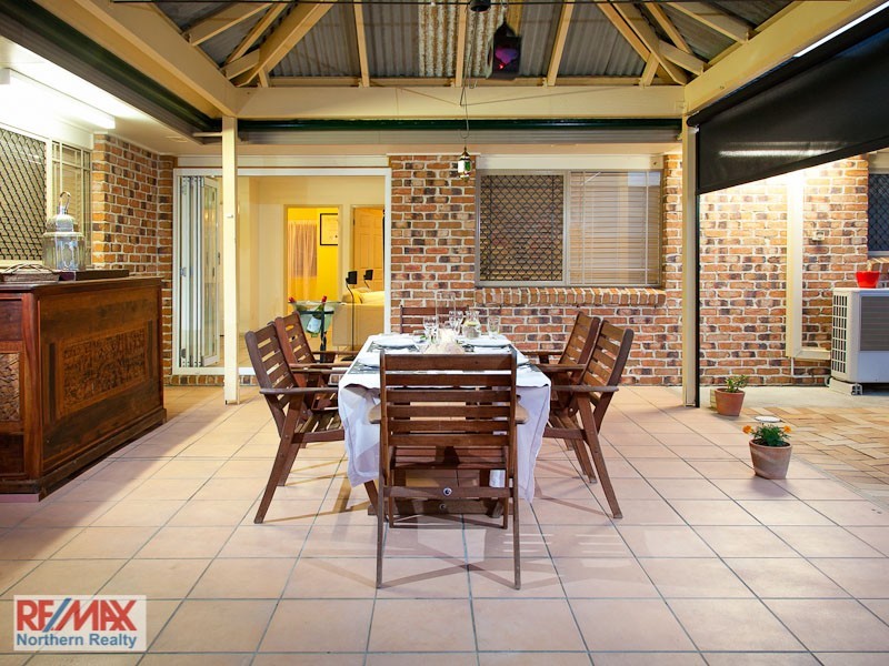 2 Fairview Place, Bridgeman Downs QLD 4035