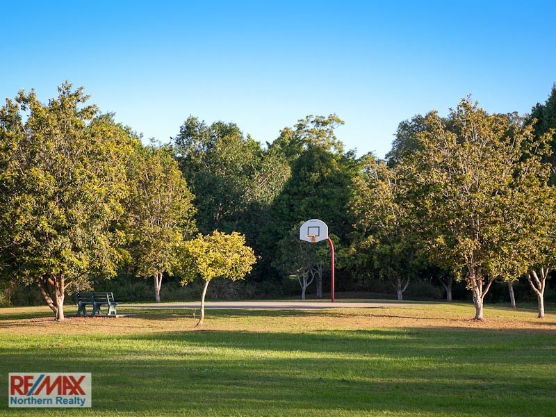 2 Fairview Place, Bridgeman Downs QLD 4035