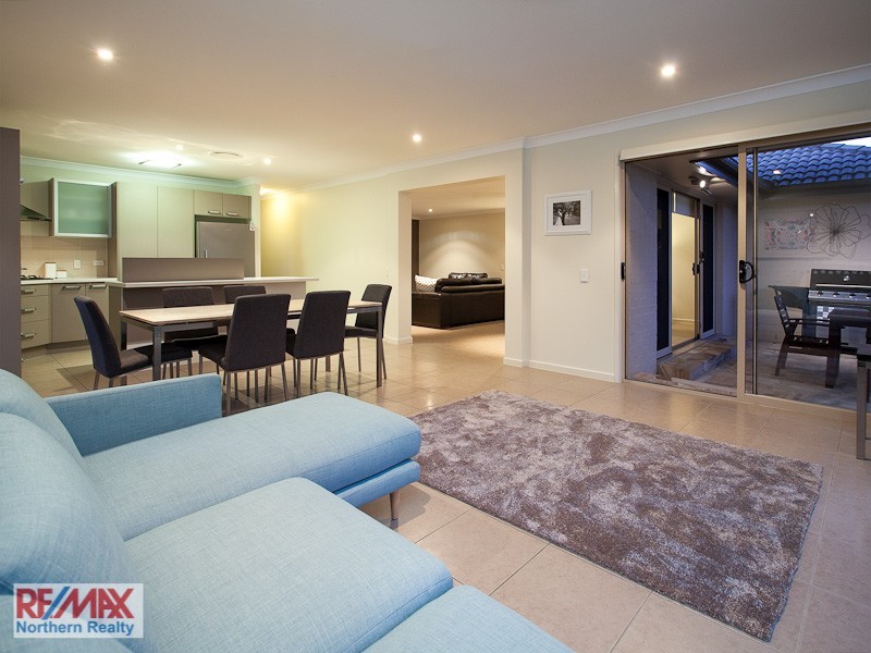 42 Bella St, Cashmere QLD 4500