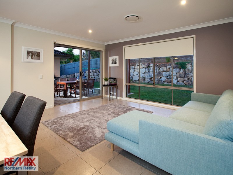 42 Bella St, Cashmere QLD 4500