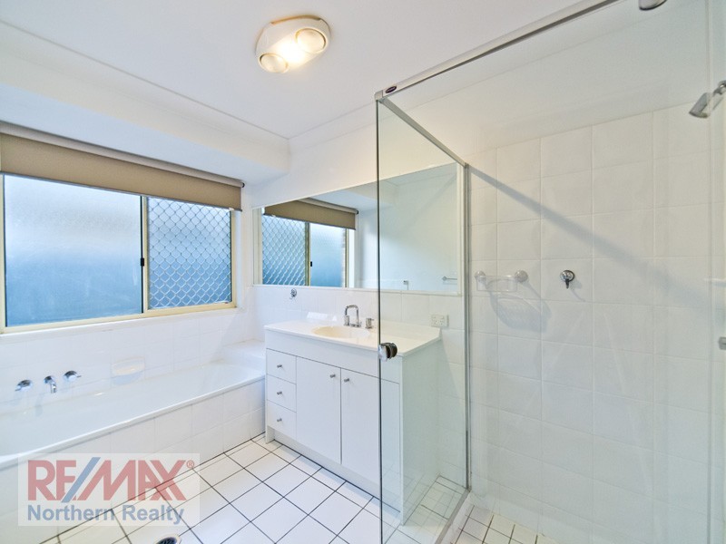 4 Explorer Drive, Albany Creek QLD 4035