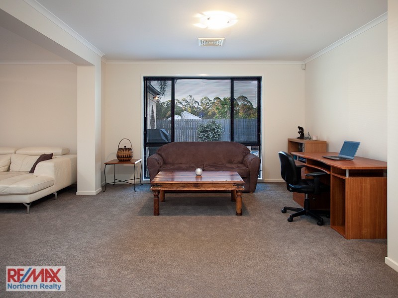 16 Laceflower Crescent, Eatons Hill QLD 4037