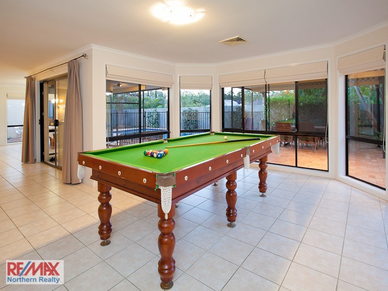 16 Laceflower Crescent, Eatons Hill QLD 4037