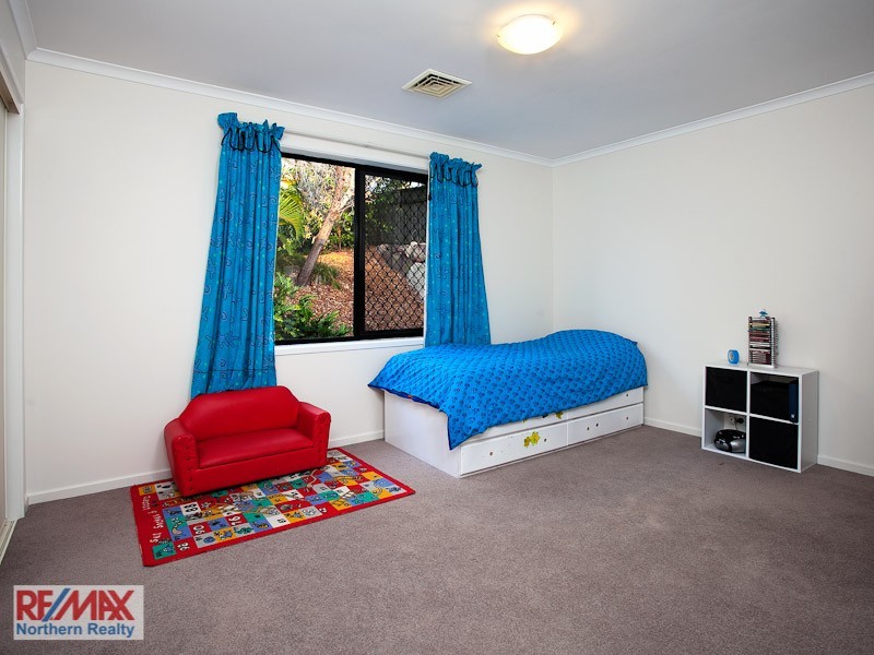 16 Laceflower Crescent, Eatons Hill QLD 4037