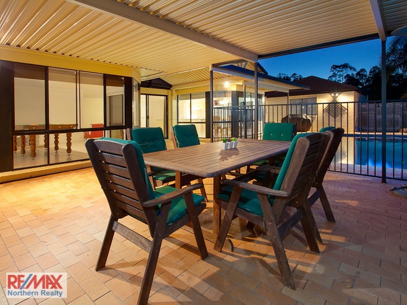 16 Laceflower Crescent, Eatons Hill QLD 4037