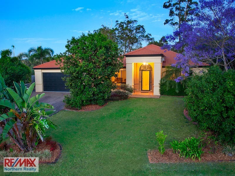 16 Laceflower Crescent, Eatons Hill QLD 4037