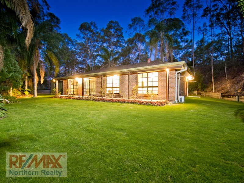 8 McCartney Ct, Cashmere QLD 4500