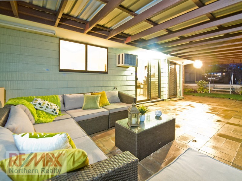 8 McCartney Ct, Cashmere QLD 4500