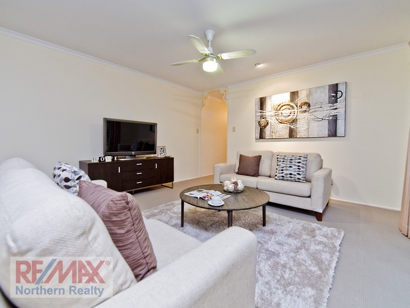 8 McCartney Ct, Cashmere QLD 4500