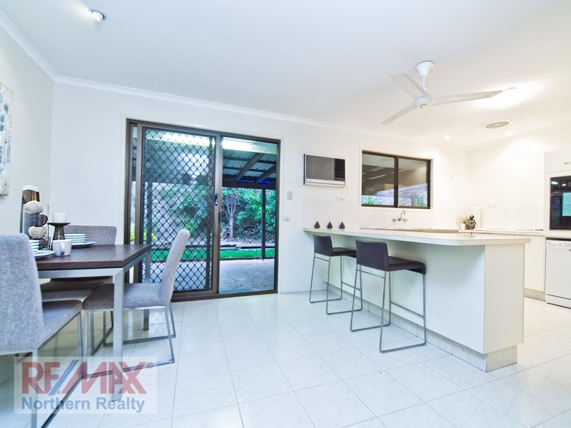8 McCartney Ct, Cashmere QLD 4500