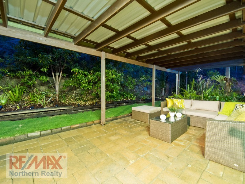8 McCartney Ct, Cashmere QLD 4500