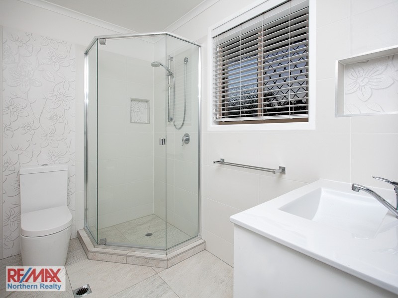 17 Sonata Drive, Warner QLD 4500