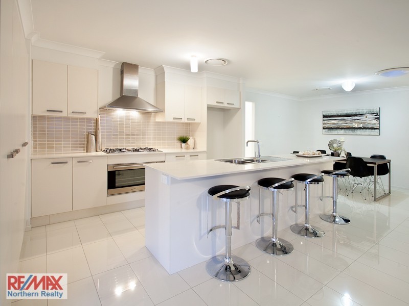 45 Winlock Cct, Warner QLD 4500