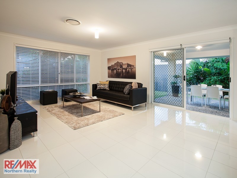 45 Winlock Cct, Warner QLD 4500