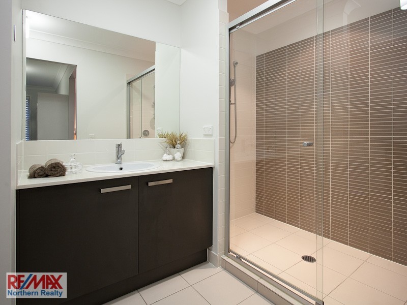 45 Winlock Cct, Warner QLD 4500