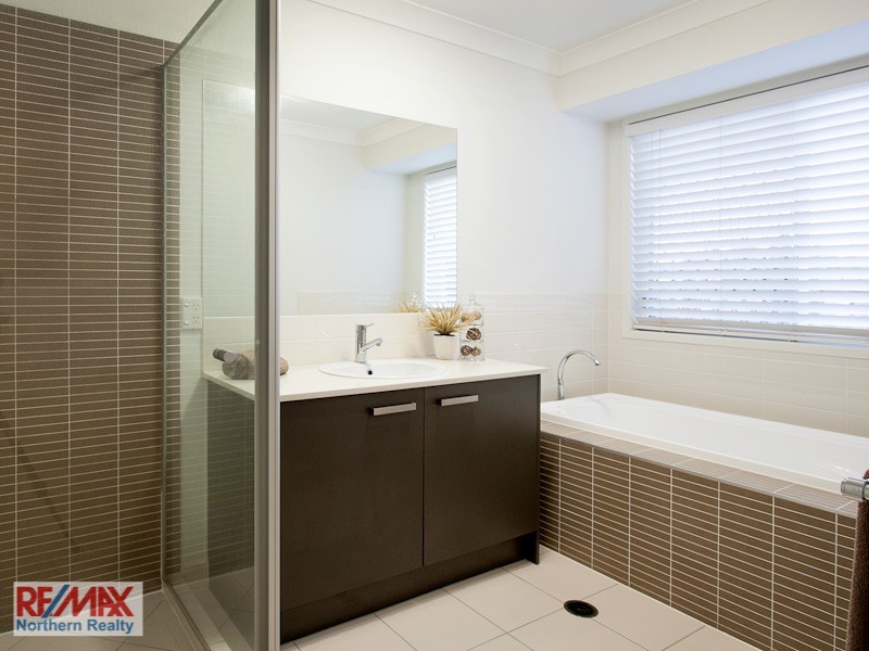 45 Winlock Cct, Warner QLD 4500