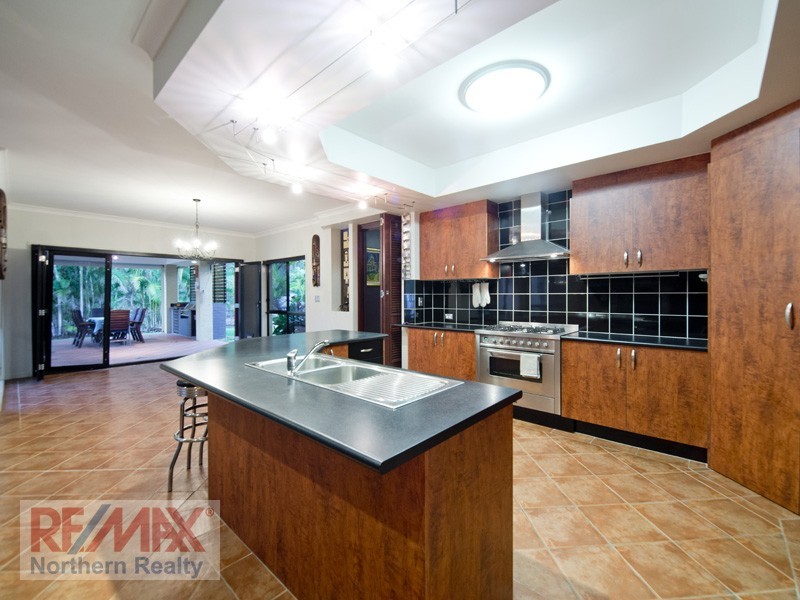 19 Tinaroo Court, Albany Creek QLD 4035