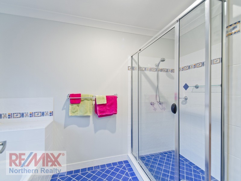 19 Tinaroo Court, Albany Creek QLD 4035