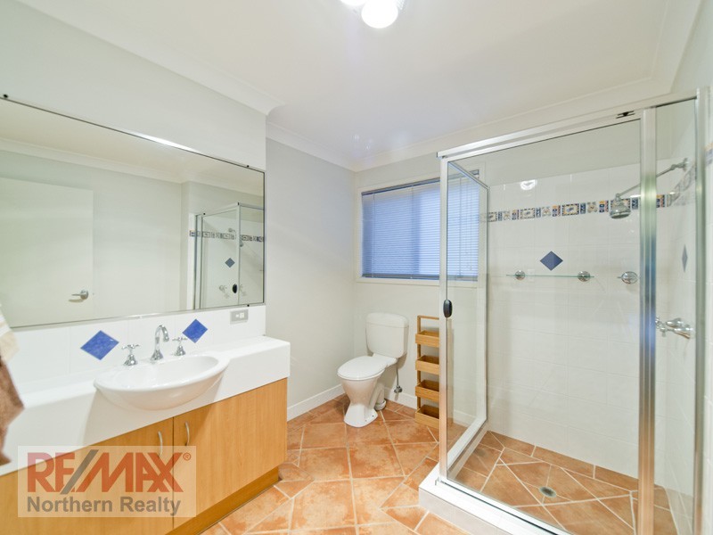 19 Tinaroo Court, Albany Creek QLD 4035