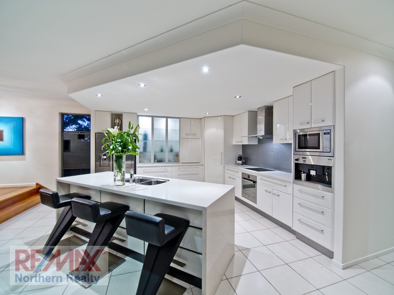 48 Riversleigh Crescent, Eatons Hill QLD 4037