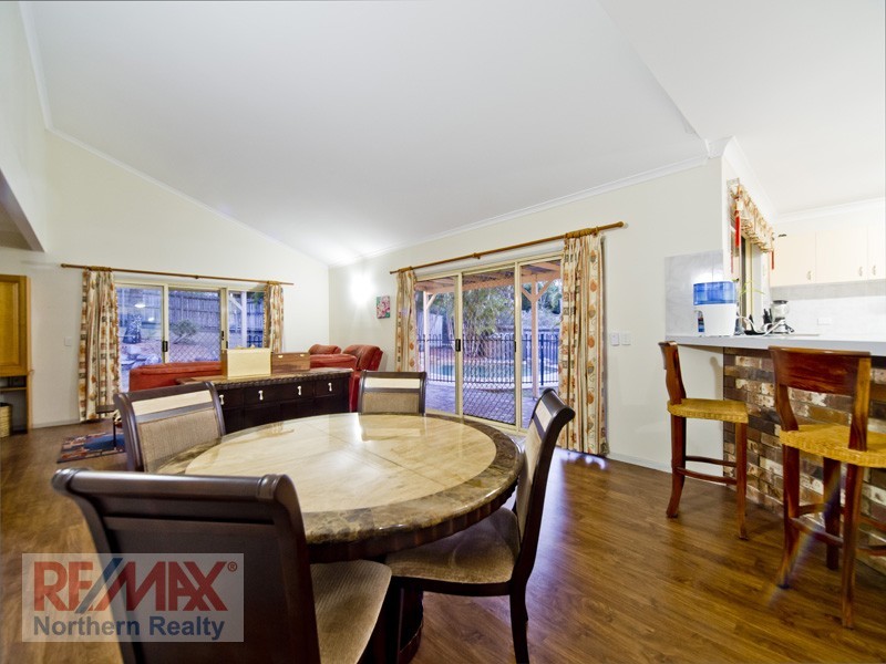 17 Turnberry Crescent, Albany Creek QLD 4035