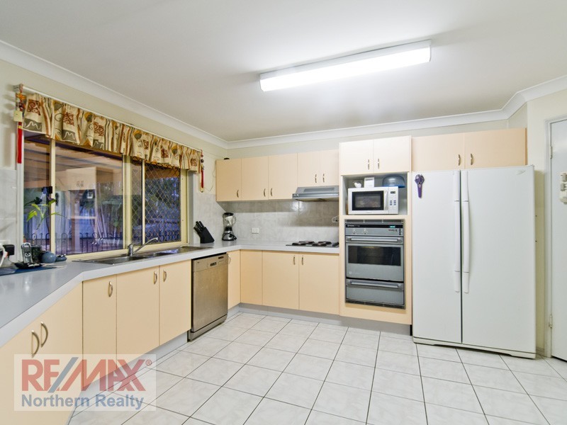 17 Turnberry Crescent, Albany Creek QLD 4035