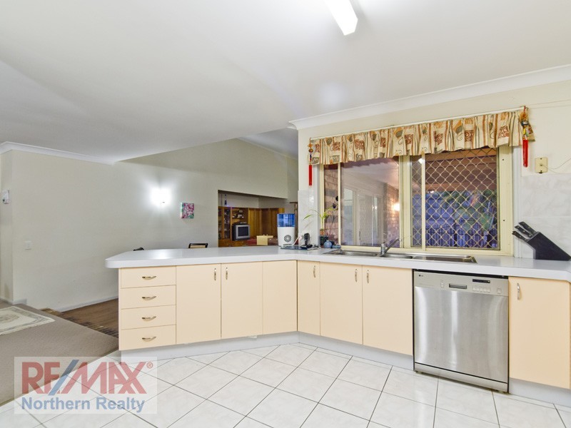 17 Turnberry Crescent, Albany Creek QLD 4035
