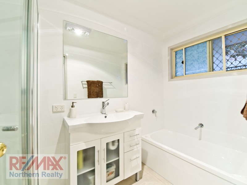 17 Turnberry Crescent, Albany Creek QLD 4035