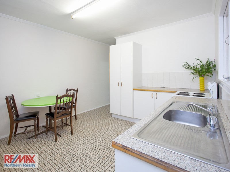 8 Canopus Street, Coorparoo QLD 4151
