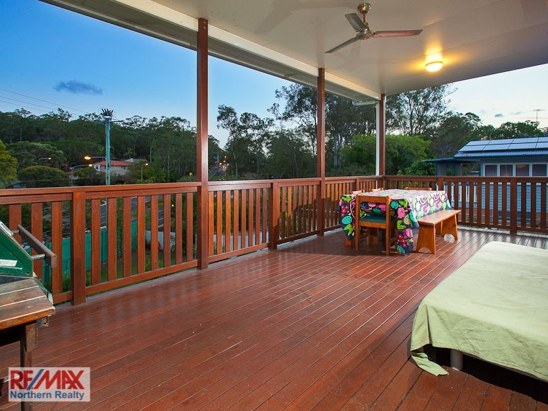 8 Canopus Street, Coorparoo QLD 4151
