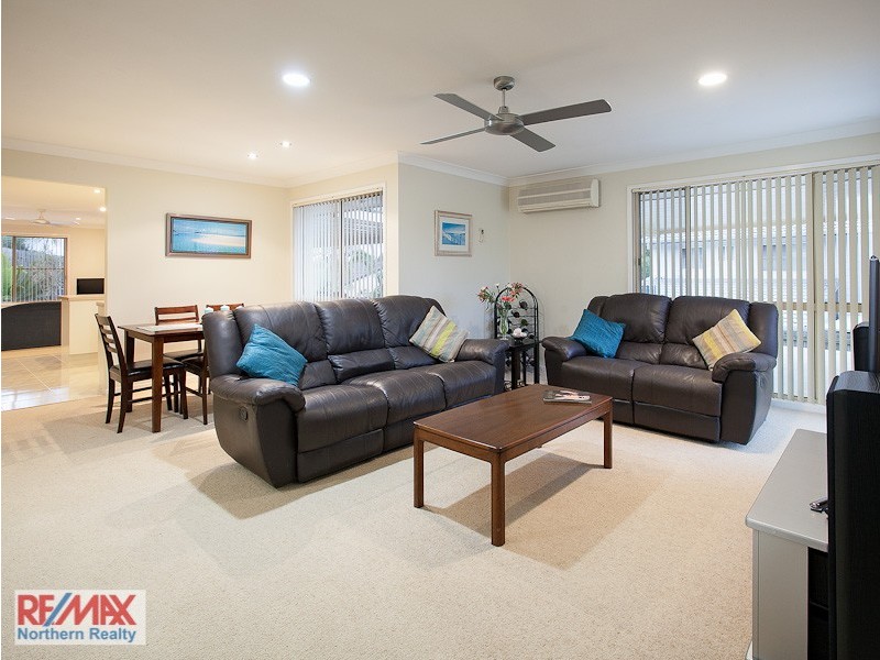 4 Langley Place, Albany Creek QLD 4035