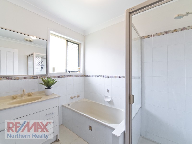 14 QUEEN ELIZABETH DRIVE, Eatons Hill QLD 4037