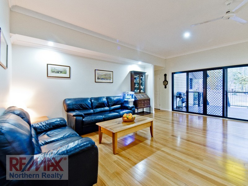 18 Edenderry Ct, Eatons Hill QLD 4037