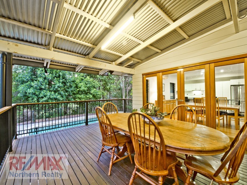 18 Edenderry Ct, Eatons Hill QLD 4037