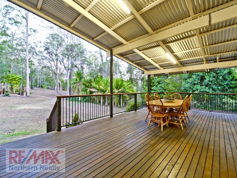 18 Edenderry Ct, Eatons Hill QLD 4037